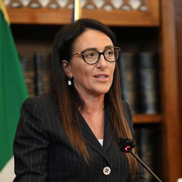 Valeria Valente