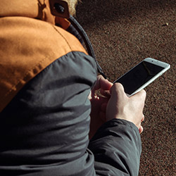 Sexting Adulti - Telefono Azzurro